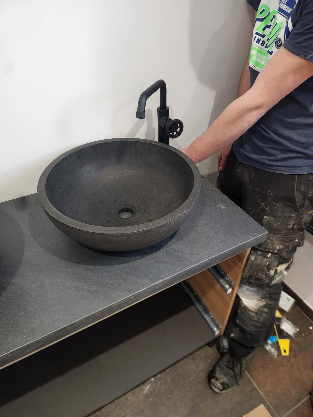 Verrons - Création et installation de salle de bain - AVANT